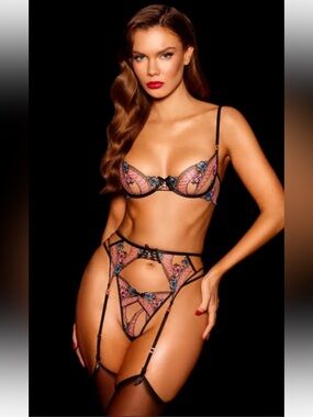 Honey Birdette PRIYA Balconette Bra Size 32DD/34C